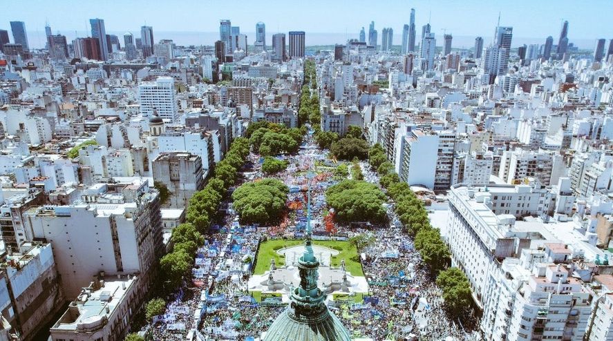 El 1° de mayo habrá una movilización convocada por la CGT a Plaza de Mayo.