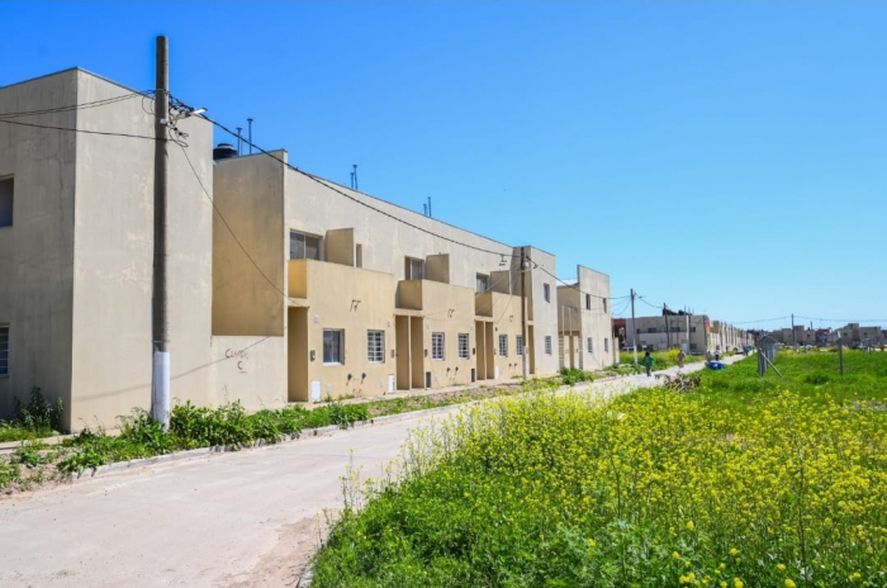 Provincia negó el abandono de obras en Lanús y expuso a intendente camporista Provincia negó el abandono de obras en Lanús y expuso a intendente camporista