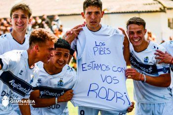 La reserva de Gimnasia le dedicó el triunfo sobre Banfield a Rodrigo Rodríguez.