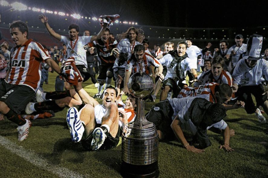 Juan Manuel Salgueiro y Mauricio Carrasco en los festejos de Estudiantes tras ganar la Copa Libertadores en 2009. Juan Manuel Salgueiro y Mauricio Carrasco en los festejos de Estudiantes tras ganar la Copa Libertadores en 2009.