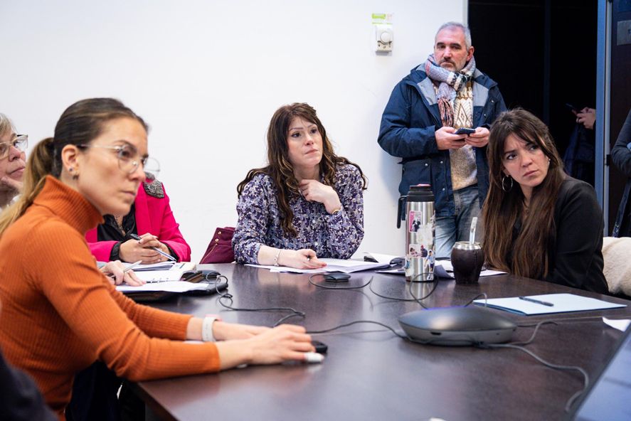 Soledad Alonso (centro) y Maite Alvado (izquierda), las autoras del proyecto. Soledad Alonso (centro) y Maite Alvado (izquierda), las autoras del proyecto.