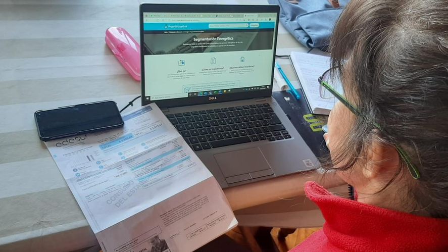 A partir de una resolución de la Secretaría de Energía de la Nación, los usuarios que habían sido inscriptos automáticamente al subsidio de luz y gas están obligados a reinscribirse y/o actualizar sus datos.