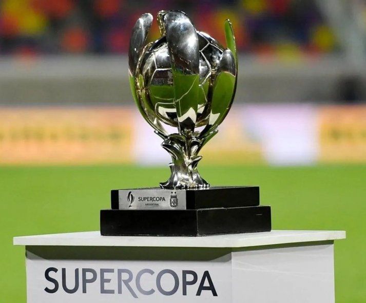 La Supercopa Argentina que disputarán Estudiantes y River en cuestión de semanas