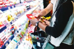 Estamos muertos: las ventas en supermercados cayeron por quinto mes consecutivo y el consumo no repunta
