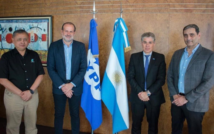 Como titular del puerto de Bahía Blanca, Susbielles había acordado reservar tierras para el proyecto de YPF y Petronas. Febrero de 2023.