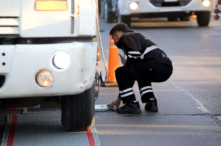 Tandil: detectan cerca de 200 mil kilos de exceso de cargas en camiones Tandil: detectan cerca de 200 mil kilos de exceso de cargas en camiones