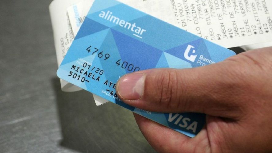 La Tarjeta Alimentar es un programa que se cobra a través de la Anses en el que se garantiza que las familias beneficiarias puedan acceder a la alimentación de sus hijos e hijas. La Tarjeta Alimentar es un programa que se cobra a través de la Anses en el que se garantiza que las familias beneficiarias puedan acceder a la alimentación de sus hijos e hijas.