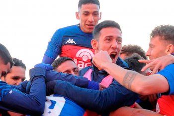 Tigre festeja la clasificación a la final.