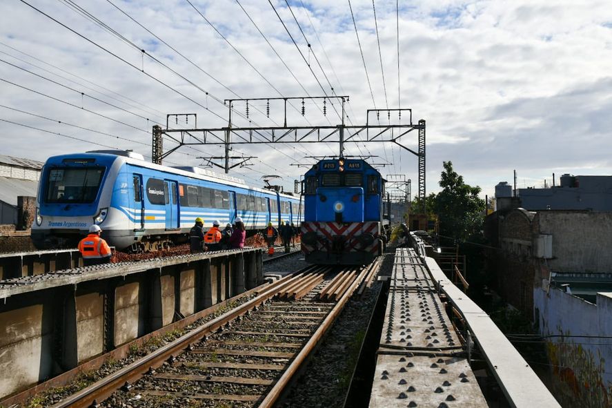 Tras las obras, el Tren Roca regresó a su horario habitual. Tras las obras, el Tren Roca regresó a su horario habitual.
