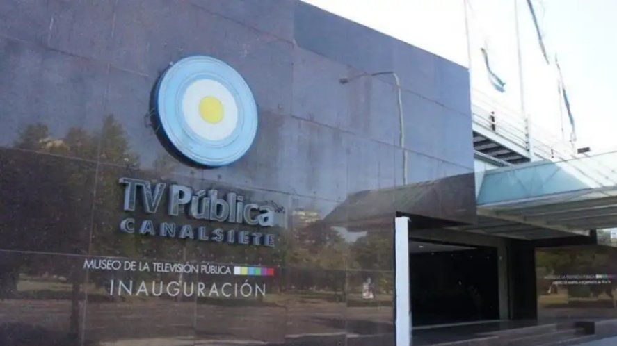 El Gobierno dispuso retiros voluntarios a trabajadores de la TV Pública y Radio Nacional. El Gobierno dispuso retiros voluntarios a trabajadores de la TV Pública y Radio Nacional.