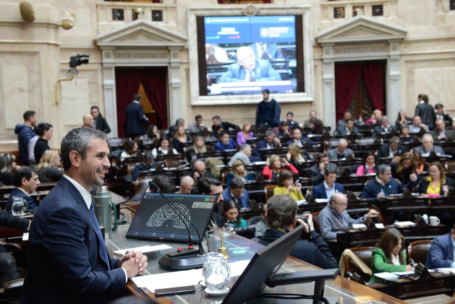 Universidades: Pese el anuncio de más fondos, el Gobierno no pudo desactivar la sesión en Diputados