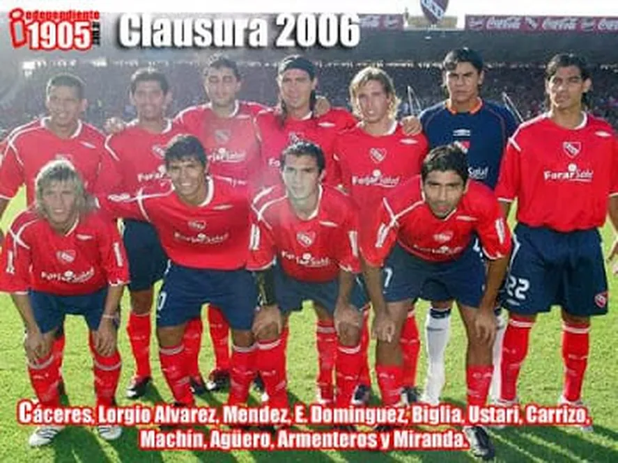 Marcelo Méndez en una formación de Independiente en el Clausura 2006.