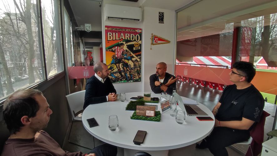 Sebastián Verón se refirió a la fuga de jugadores que sufre Estudiantes. Sebastián Verón se refirió a la fuga de jugadores que sufre Estudiantes.