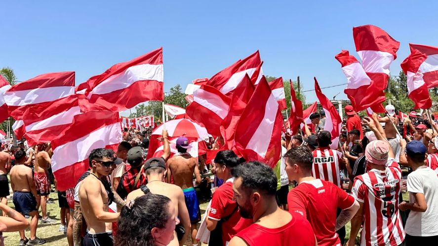 Los hinchas de Estudiantes en Santiago del Estero