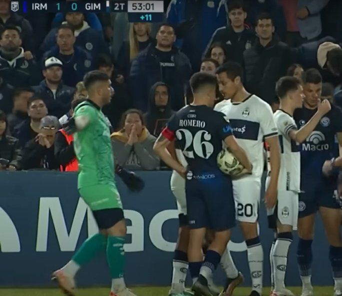 Yonathan Cabral, futbolsita de Gimnasia y la expulsión sufrida al agredir a un rival. ¿Cual será la decisión del Tribunal de Disciplina de la AFA? Yonathan Cabral, futbolsita de Gimnasia y la expulsión sufrida al agredir a un rival. ¿Cual será la decisión del Tribunal de Disciplina de la AFA?