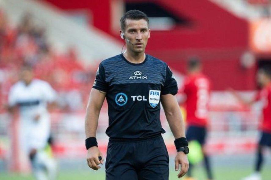 Sebastián Zunino el árbitro que dirigirá Estudiantes Sebastián Zunino el árbitro que dirigirá Estudiantes