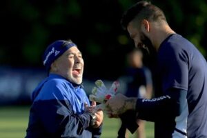 Fatura Broun regresa al Bosque, donde supo ser feliz con Diego Maradona