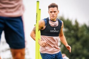 Perdió su lugar, la gente lo pide y podría volver al 11 de Gimnasia contra Riestra