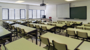 Con una medida cautelar bajo el brazo, los docentes del SUTEBA disidente hacen un paro