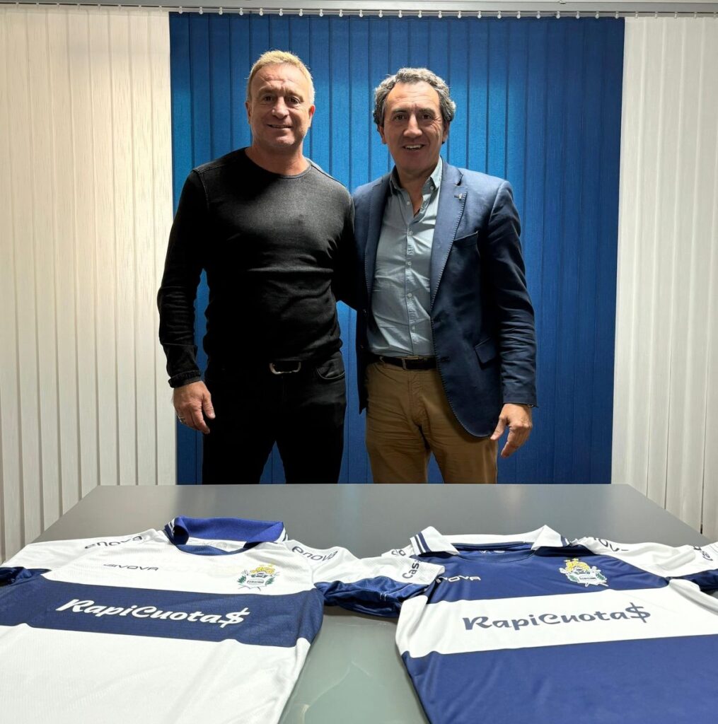 Jorge Reina y Mariano Cowen tras sellar el nuevo acuerdo publicitario
