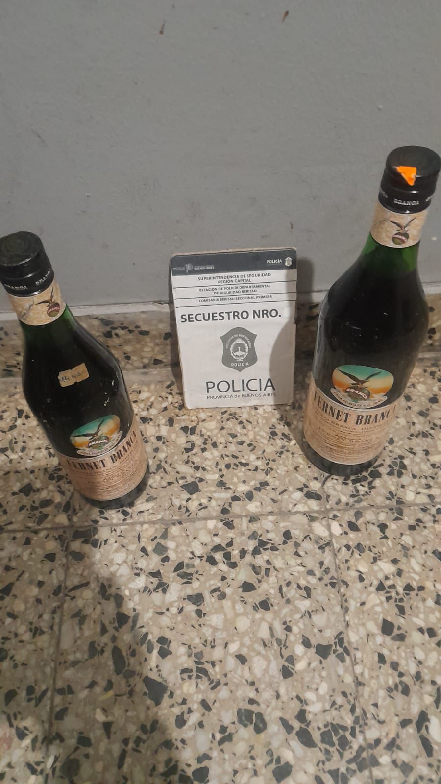 Robó dos fernet, quedó grabado y lo detuvieron
