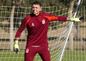 La decisión que tomó Fernando Muslera en medio de las versiones que lo ponen en duda para jugar en Estudiantes en 2026