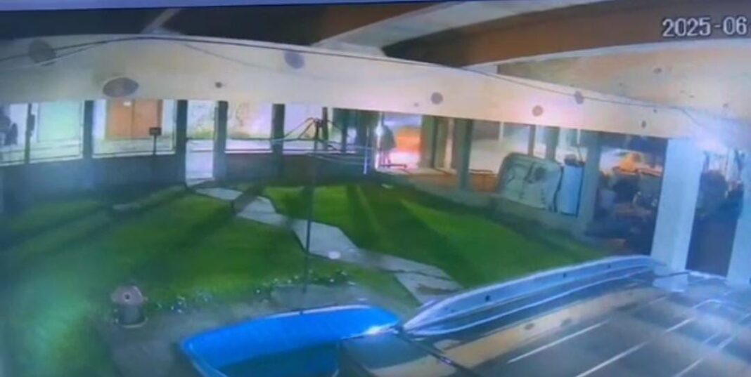 Desde esta propiedad se grabó el momento del accidente fatal en Florencio Varela