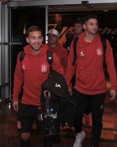 El extraño caso Alario, que expone al DT y a la decisión de Estudiantes de dejar salir a los otros nueves