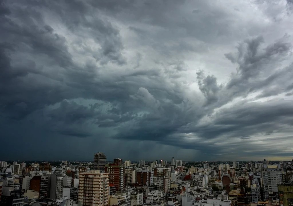 Ciclogénesis en Buenos Aires: cielo nublado y lluvias en la provincia.