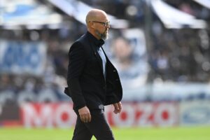 La disyuntiva de Gimnasia: ¿busca un delantero o se queda con lo que tiene?