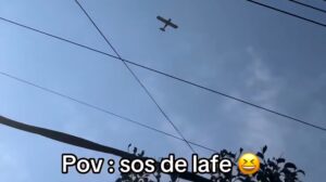 Avioneta en Laferrere gritó un insólito mensaje y desató un escándalo viral