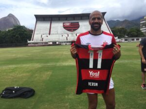 Verón, su simpatía no tan conocida por el Flamengo y su admiración por una leyenda del club carioca