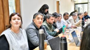 Paritarias bonaerenses: la Provincia vuelve a recibir a los gremios para encauzar la negociación