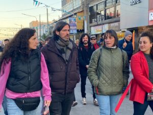 Con candidaturas dobles, el Frente de Izquierda armó su lista para las elecciones nacionales