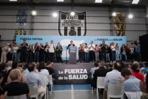 Con Axel Kicillof, Nicolás Kreplak y un mensaje de Cristina, el peronismo tuvo su acto en defensa de la salud pública