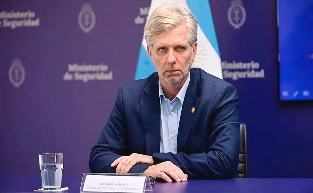 El titular de la SIDE, Sergio Neiffert, en conferencia; fue citado por la Bicameral de Inteligencia del Congreso.