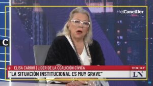 Carrió fulminó a Milei: “Es, alguien que ha visto mucha pornografía infantil”