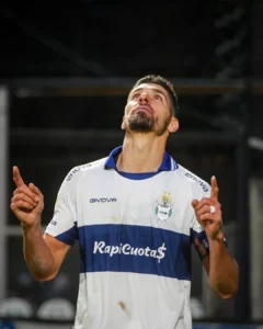 Suso, de irse de la cancha cuestionado a una declaración de guerra: “Tenemos seis finales por delante”