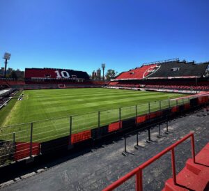 Estudiantes busca la cima de la Zona A en Rosario: visita a Newell’s en el cierre de la fecha 10