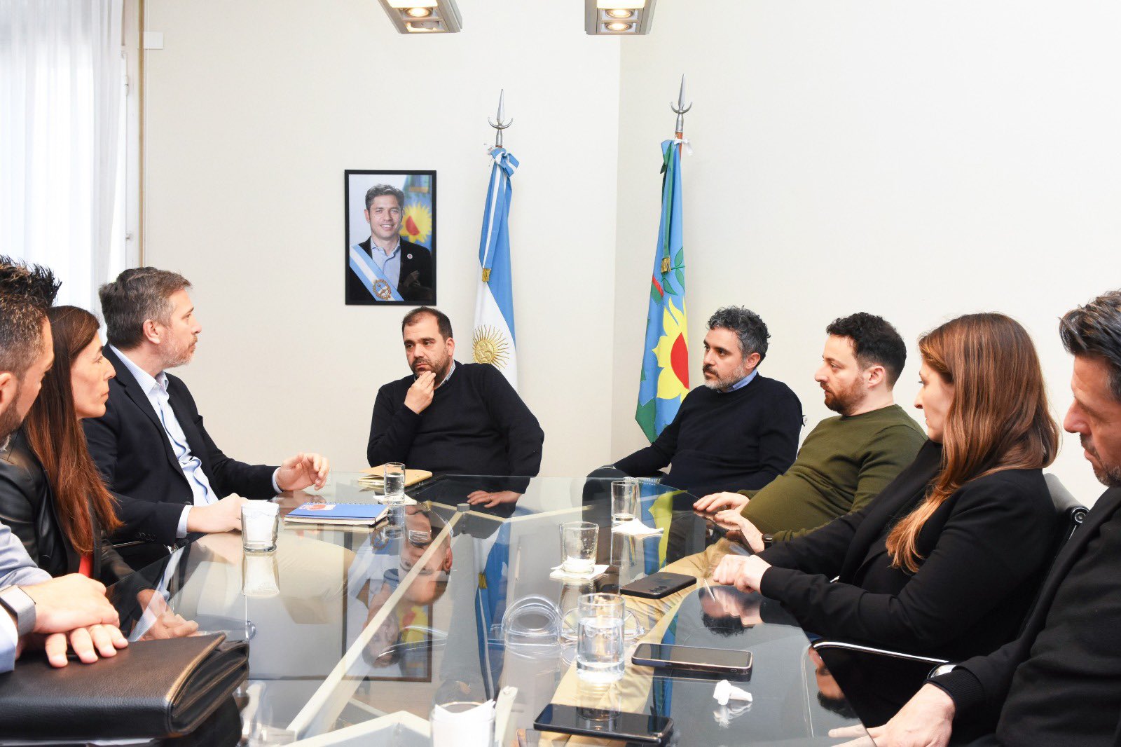 En medio de la crisis, la Provincia conformó una mesa de trabajo con ...