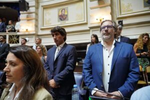 Legislatura: Siguen los reacomodamientos y un bloque cambia de nombre