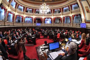 Rosca legislativa: cómo se reacomoda la oposición frente al endeudamiento de Kicillof