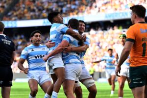 Los Pumas vencieron a Australia, hicieron historia y generaron un festejo con invasión de campo