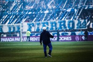“Un amor para siempre”, el mensaje de Gimnasia recordando la presentación de Maradona