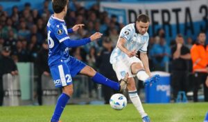 Racing eliminó a Vélez y espera por Flamengo o Estudiantes