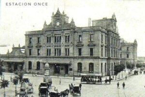Once: la estación porteña que recuerda la secesión de Buenos Aires y no a Sarmiento