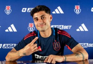 Opción ejecutada: la U de Chile compró el 50% de Javier Altamirano