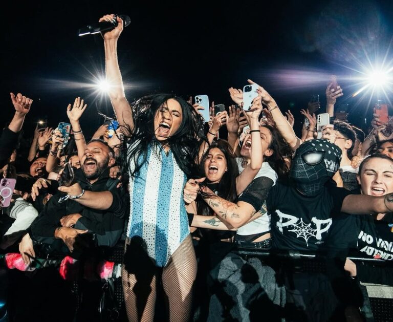 Lali se convierte en la artista mujer con más shows en el Estadio Vélez de la historia