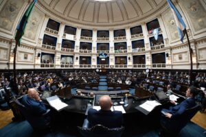 Legislatura: Perlitas de una sesión recargada (de chicanas y cruces)