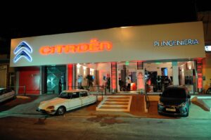 Boqueteros robaron en una concesionaria Citroën: se llevaron una caja fuerte